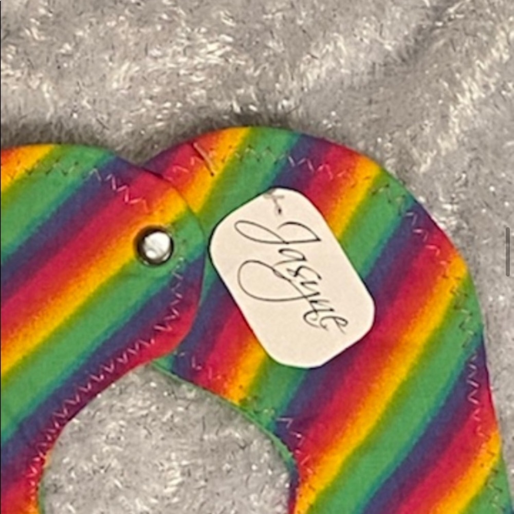 Handmade Reversible Bib - Picture 7 of 7